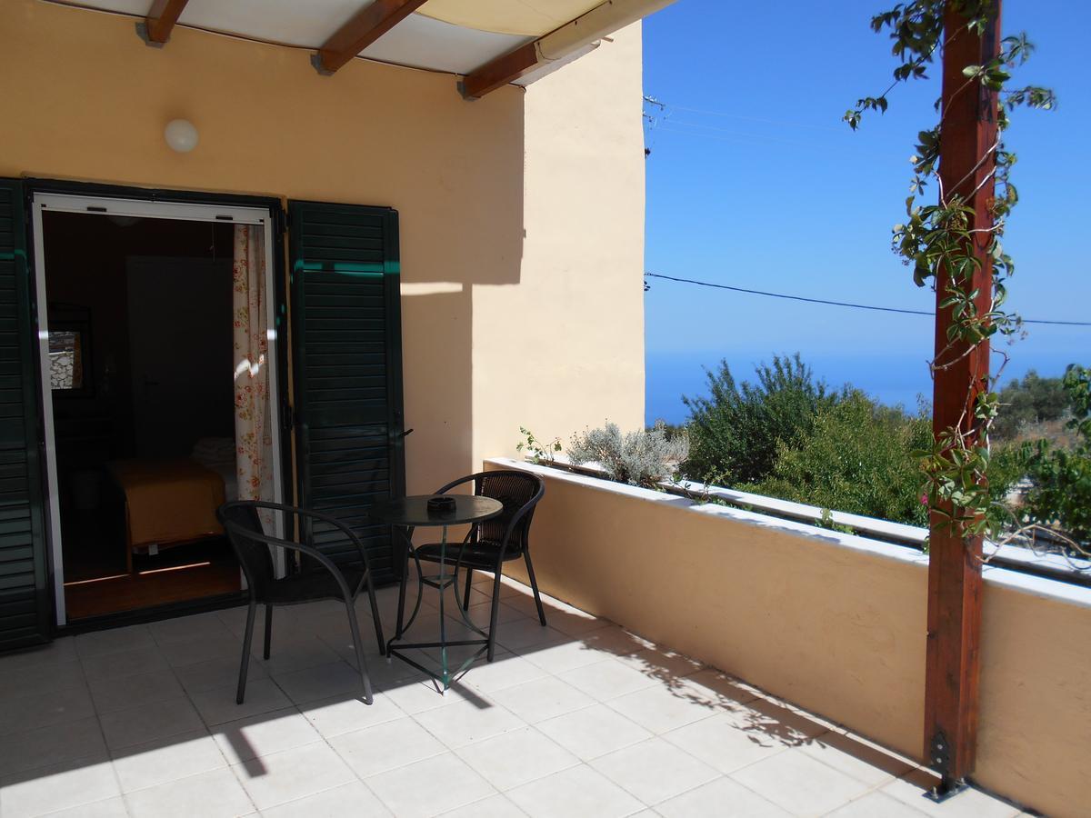Zephyros Rooms And Apartments Drymon Extérieur photo