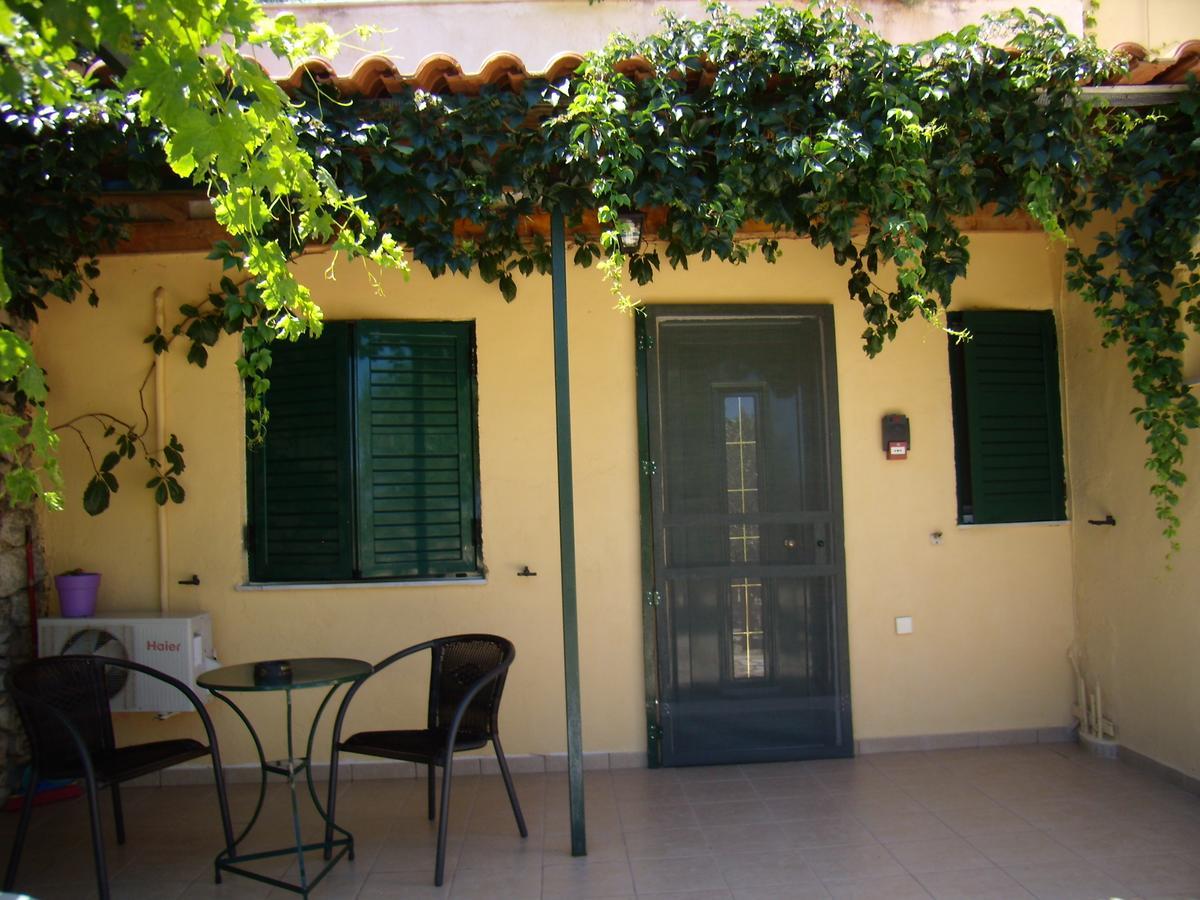 Zephyros Rooms And Apartments Drymon Extérieur photo